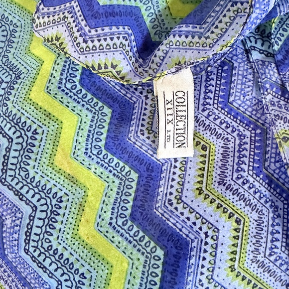 Collection XIIX colorful vibrant beaded sarong. Sarong is similar to Missoni - Picture 4 of 6